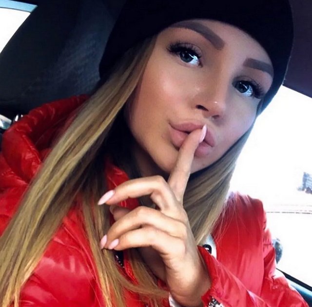 Саша Ульянцева призналась, что занималась сексом на борту самолета