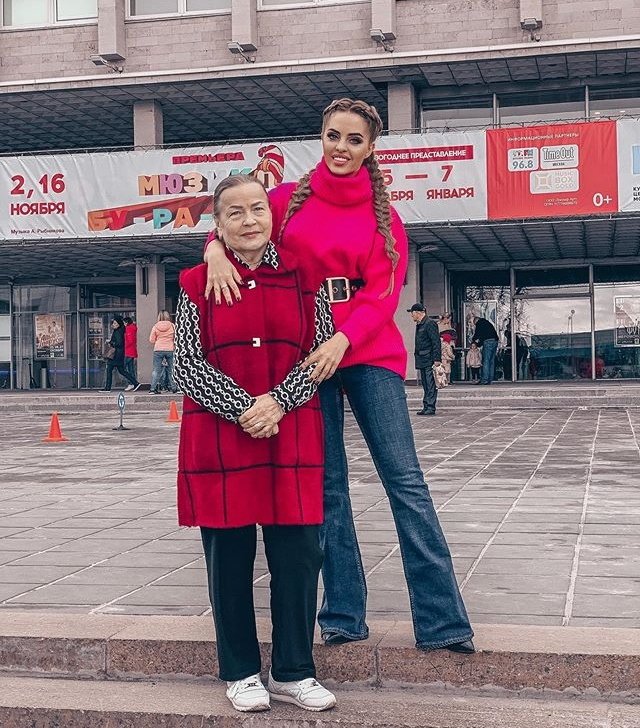 Мама Юлии Ефременковой помогла Мондезиру сделать сюрприз