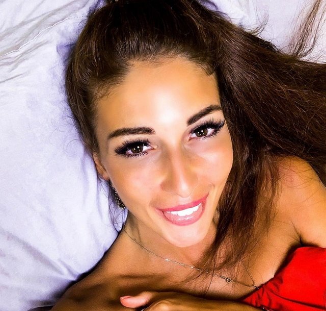 Из блога Редакции: Яна Захарова симпатизирует Стрелкову