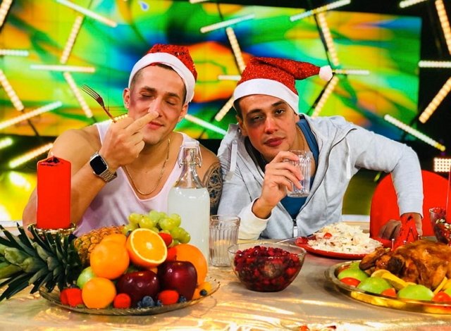 Даниил Сахнов: Хочу задать вам 2 вопроса