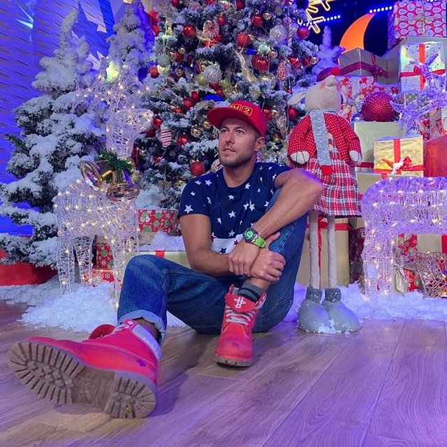 Блог редакции: Уманский носит на руках Стецевят