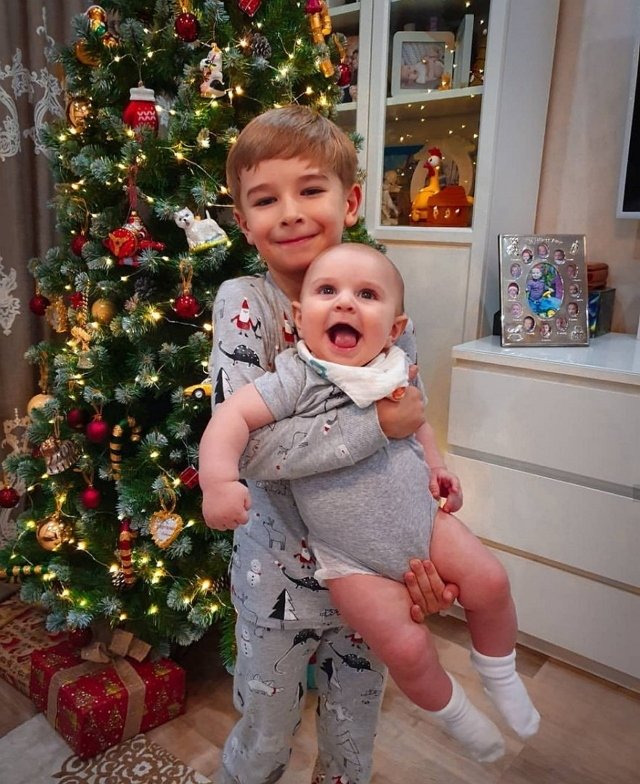 Фотоподборка детей участников (27.12.2019)