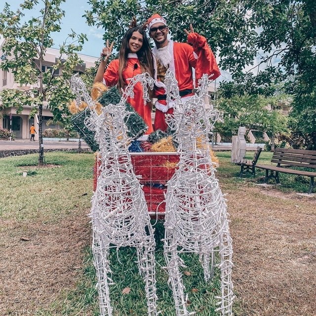 Захарьяш прилюдно поцеловал Алесю Семеренко Захарьяш прилюдно поцеловал Алесю Семеренко