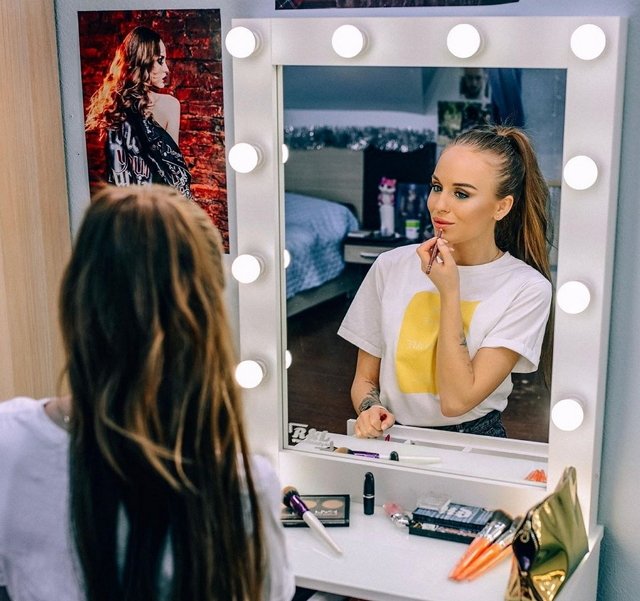 Милена Безбородова: Я хотела бы быть визажистом