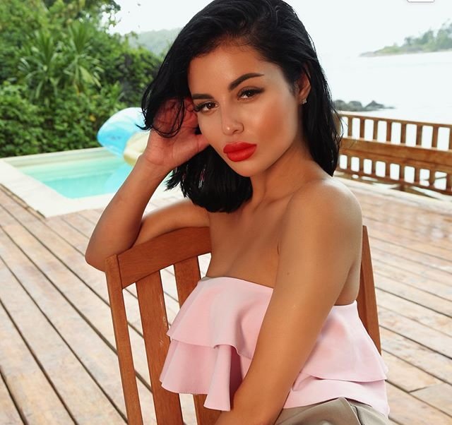 Захар Саленко не может сдержать слез от ревности