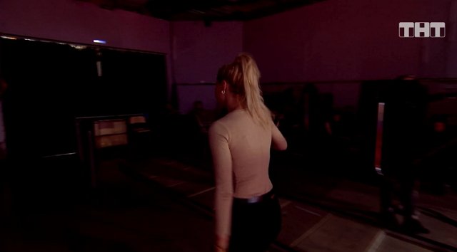 Оля Бузова довела Настю Стецевят до слез