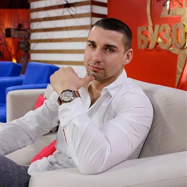 Анна Брянская закрутила роман с Владом Ивановым? Анна Брянская закрутила роман с Владом Ивановым?