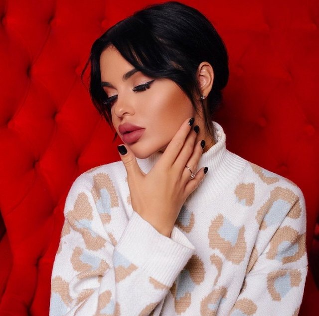 Яна Шафеева познакомилась с мамой Захара Саленко