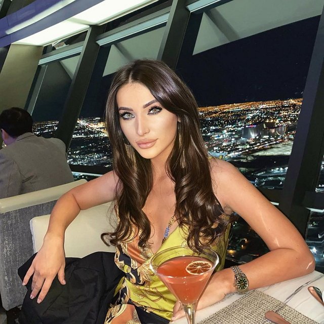 Тату Блюменкранц бросил парень