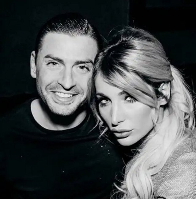 Тату Блюменкранц бросил парень