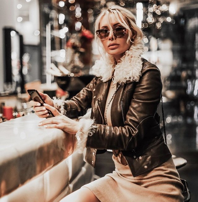 Элина Камирен: Посмотрим комплексам в лицо