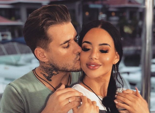 Евгений Ромашов представил Юлии Белой свой новый трек