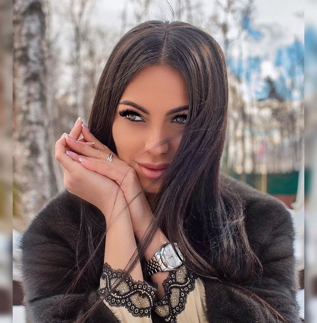 Анна Брянская скрывает своего нового поклонника