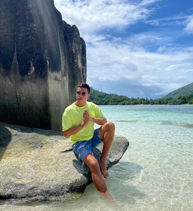 Даниил Сахнов: Почему я их не удаляю?