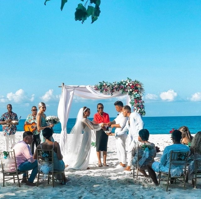 Мама Игоря Русанова познакомилась с Щегловой