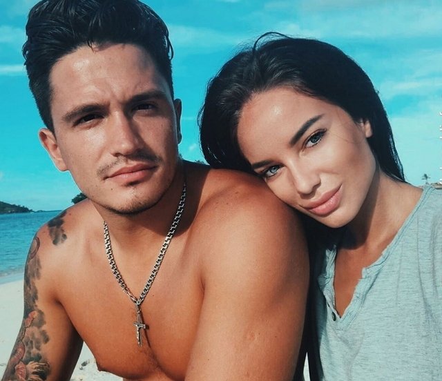 Из блога Редакции: Щеглова и Русанов решили жить в Санкт-Петербурге