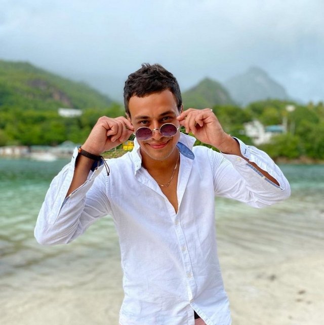 Даниил Сахнов: Наконец-то снимаю эти очки