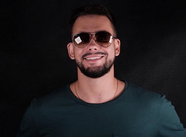 Сергей Захарьяш: Она готова ради нас приехать