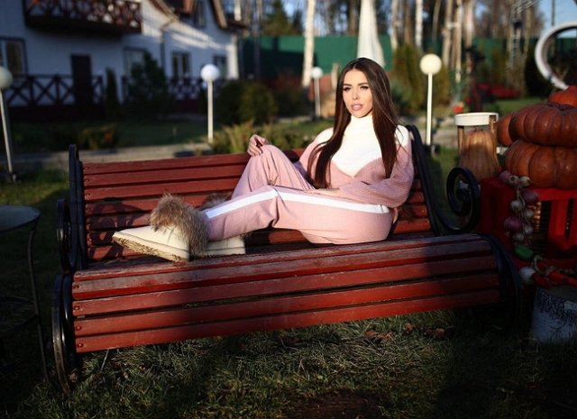 Татьяна Строкова завела нового ухажера за периметром