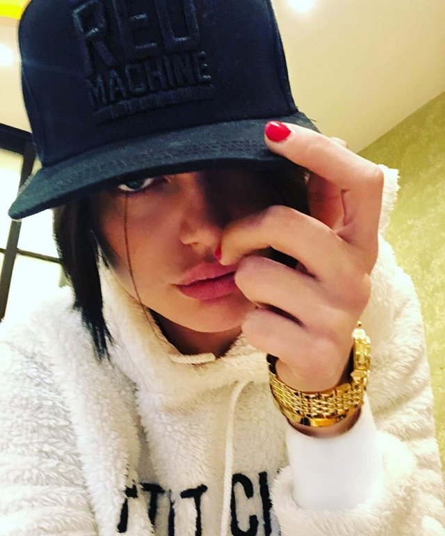 Новая участница проекта Селена Майер