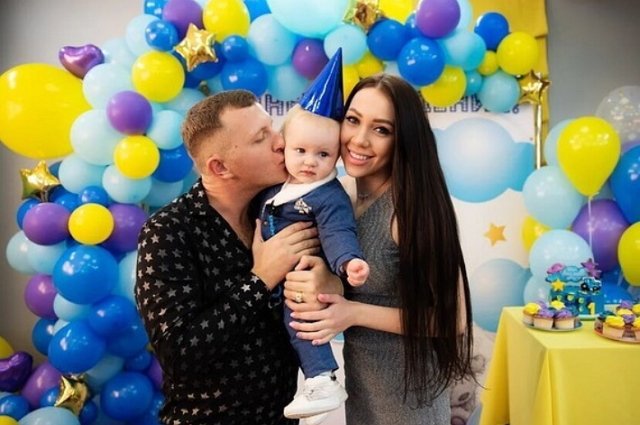 Мокроусов накручивает Алену выбивать из Яббарова алименты