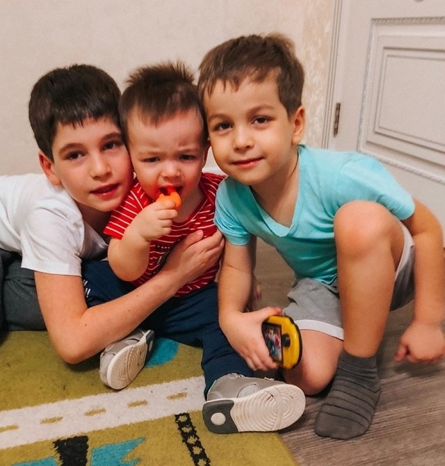 Фотоподборка детей участников (4.03.2020)