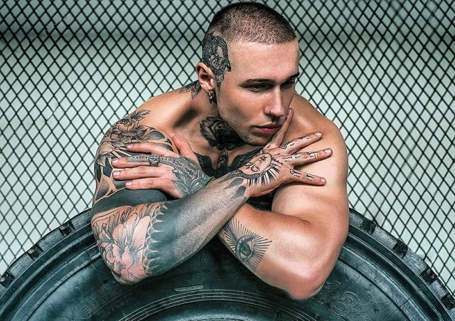 Новенький участник проекта Юрий Хохлов