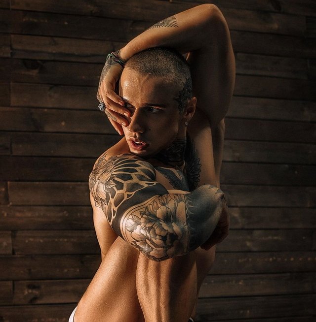 Новенький участник проекта Юрий Хохлов