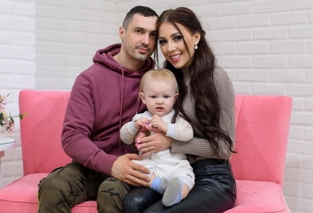 Сын Алены Савкиной принял Дениса Мокроусова