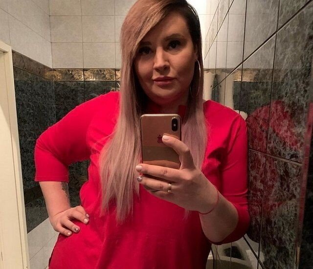 Черно на грани нервного срыва из-за отсутствия одежды ее размера