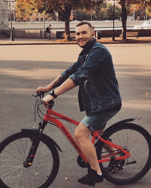 Новенький участник проекта Виктор Изотов