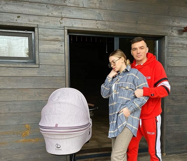 Появились слухи о второй беременности Александры Артемовой