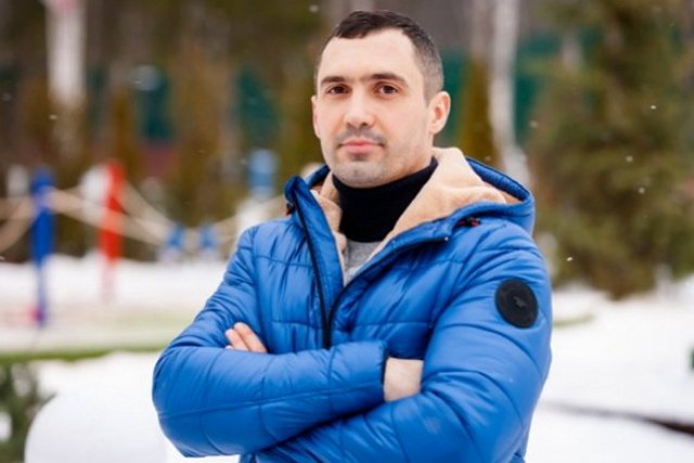 Денис Мокроусов поспешил оправдаться за переписки с девушками