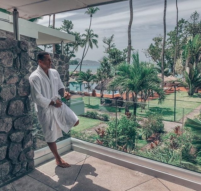 Кобелева и Стрелков приняли участие в эротической фотосессии