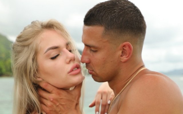 Катя Скалон встретилась с Владом Ивановым за периметром