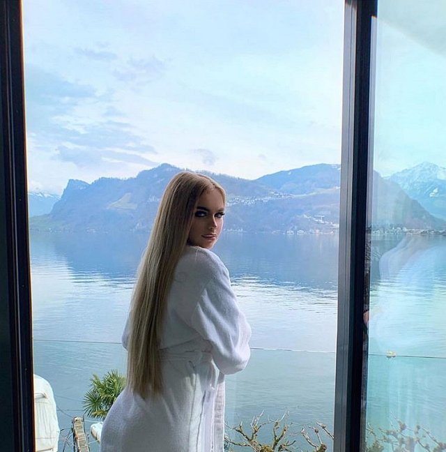 Новая участница проекта Марина Страхова