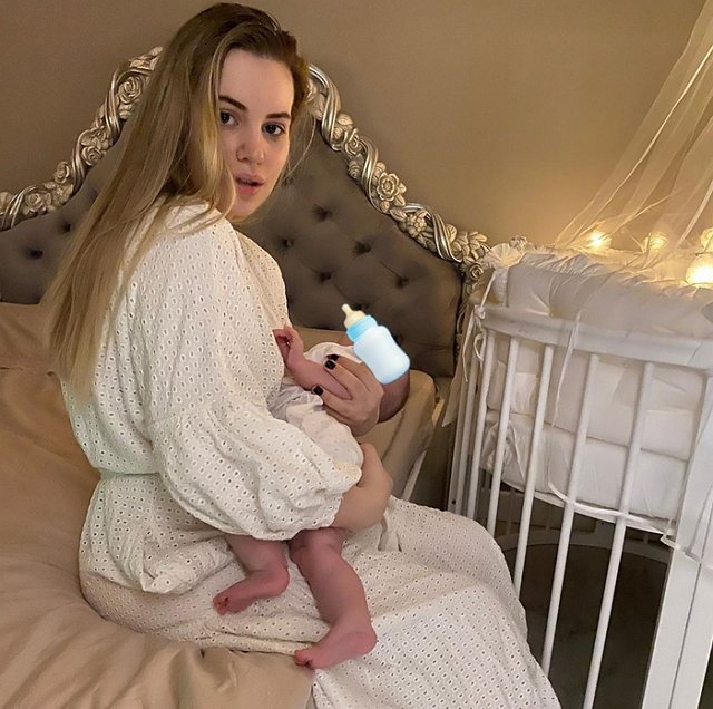 Саша Артемова пожаловалась на проблемы с лактацией Саша Артемова пожаловалась на проблемы с лактацией