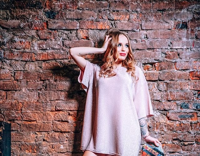 Безбородова избавляется от татуировок, посвященных бывшему парню