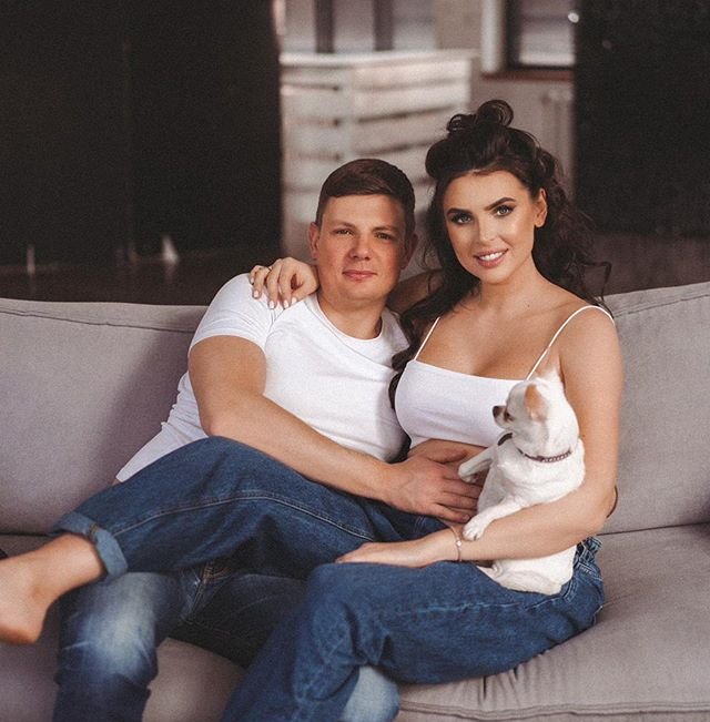 Элла Суханова скоро впервые станет мамой Элла Суханова скоро впервые станет мамой