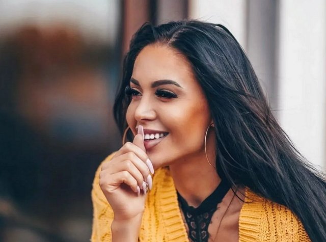 Юля Белая рассказала, как провела ночь в отеле с Ромашовым