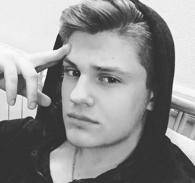 Новенький участник проекта Максим Моргенштерн