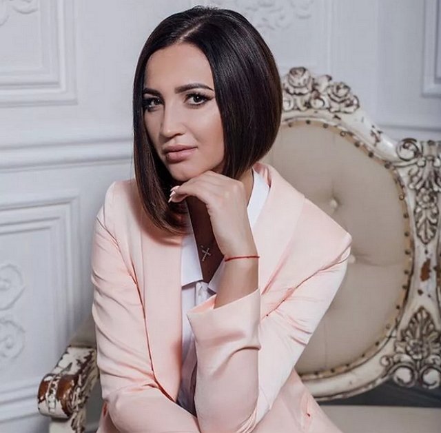 Ольга Бузова самостоятельно подстригла свои волосы на спор