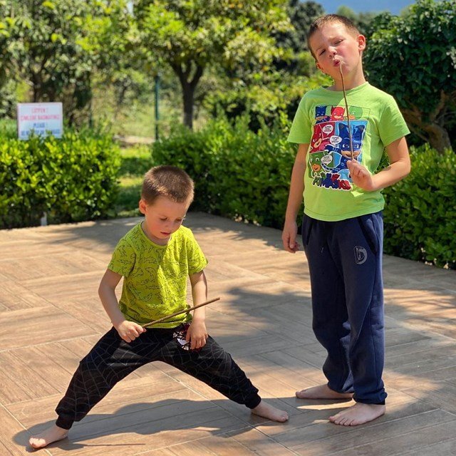 Фотоподборка детей участников (19.04.2020)