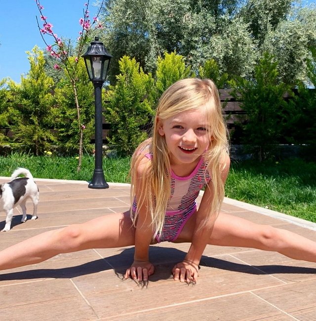 Фотоподборка детей участников (21.04.2020)