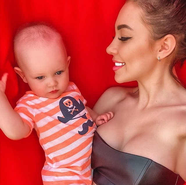 Фотоподборка детей участников (27.04.2020)