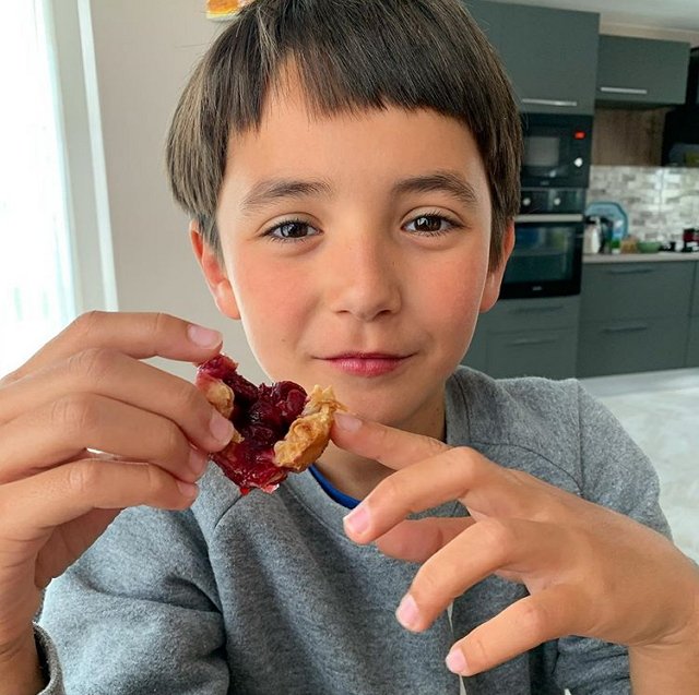 Фотоподборка детей участников (27.04.2020)