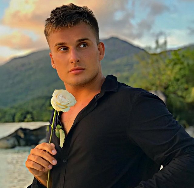 Никита Барышев примерил образ Виталия Еворовского, чтобы понравиться Анастасии Стецевят