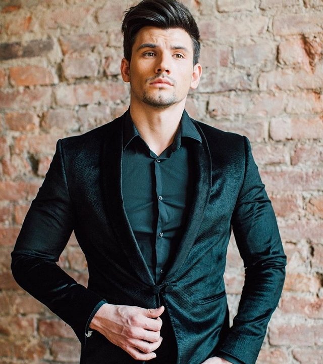 Анастасию Стецевят перед очередной операцией поддержал Виталий Еворовский