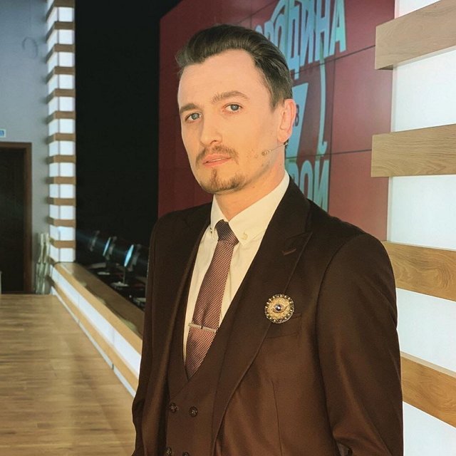 Влад Кадони: Те, кто сидит дома, для меня герои