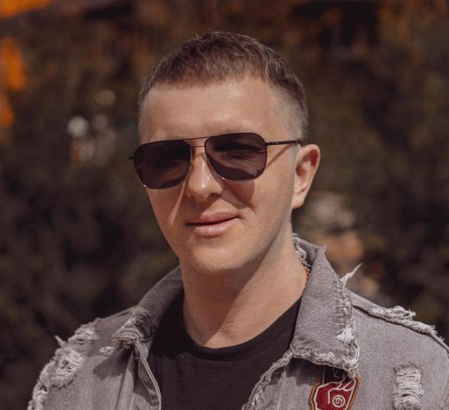 Яббаров стал собирать вещи из-за слов Меньщикова